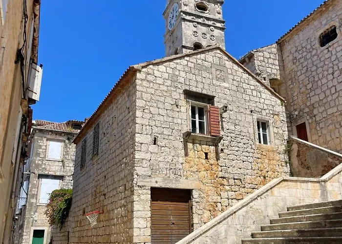 Apartment Palazzo Kirinkin Vis