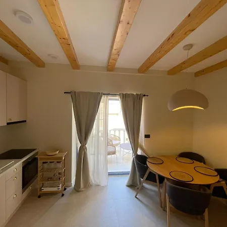 Appartamento Palazzo Kirinkin Vis